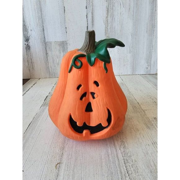 Motion activated pumpkin laughing Halloween prop decor - Picture 1 of 7